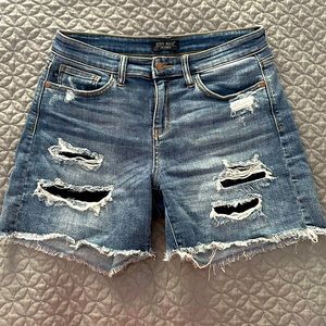 Judy Blue mid rise distressed jean shorts